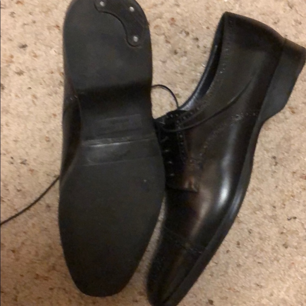 Footwear - Picture 3 of 4